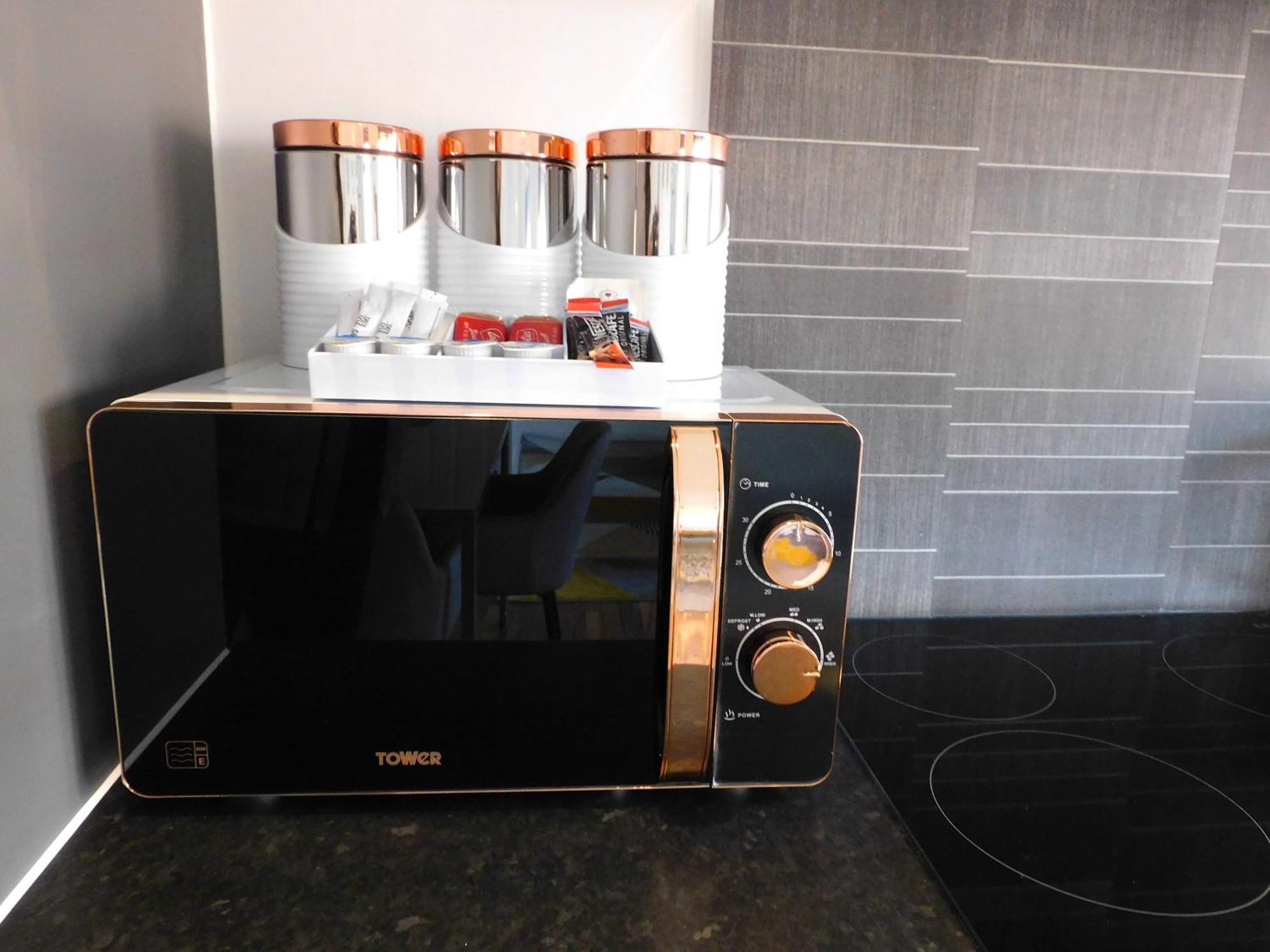 Newly Refurbished 1 Bed Apt In Hamilton Close To Station And Local Amenities Kültér fotó