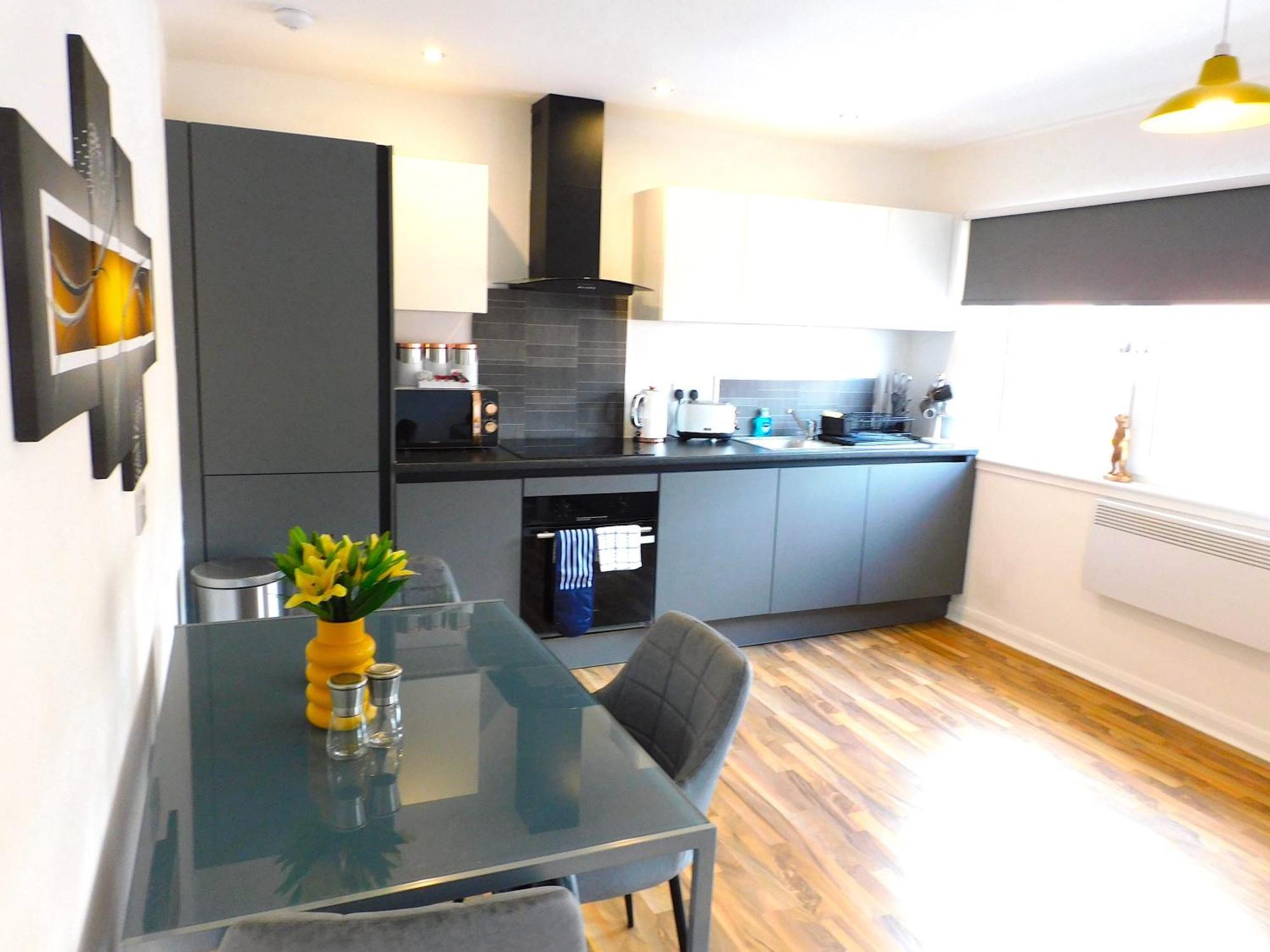 Newly Refurbished 1 Bed Apt In Hamilton Close To Station And Local Amenities Kültér fotó