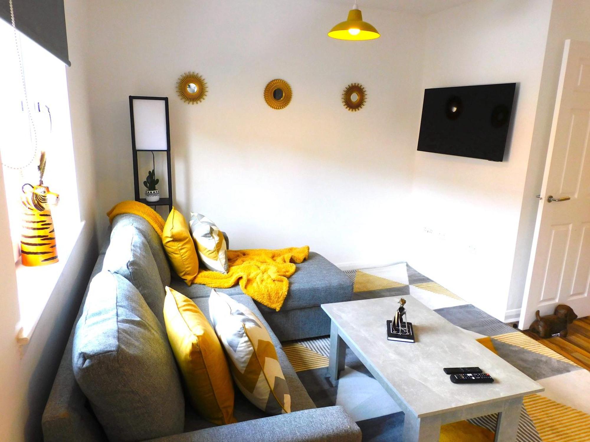 Newly Refurbished 1 Bed Apt In Hamilton Close To Station And Local Amenities Kültér fotó