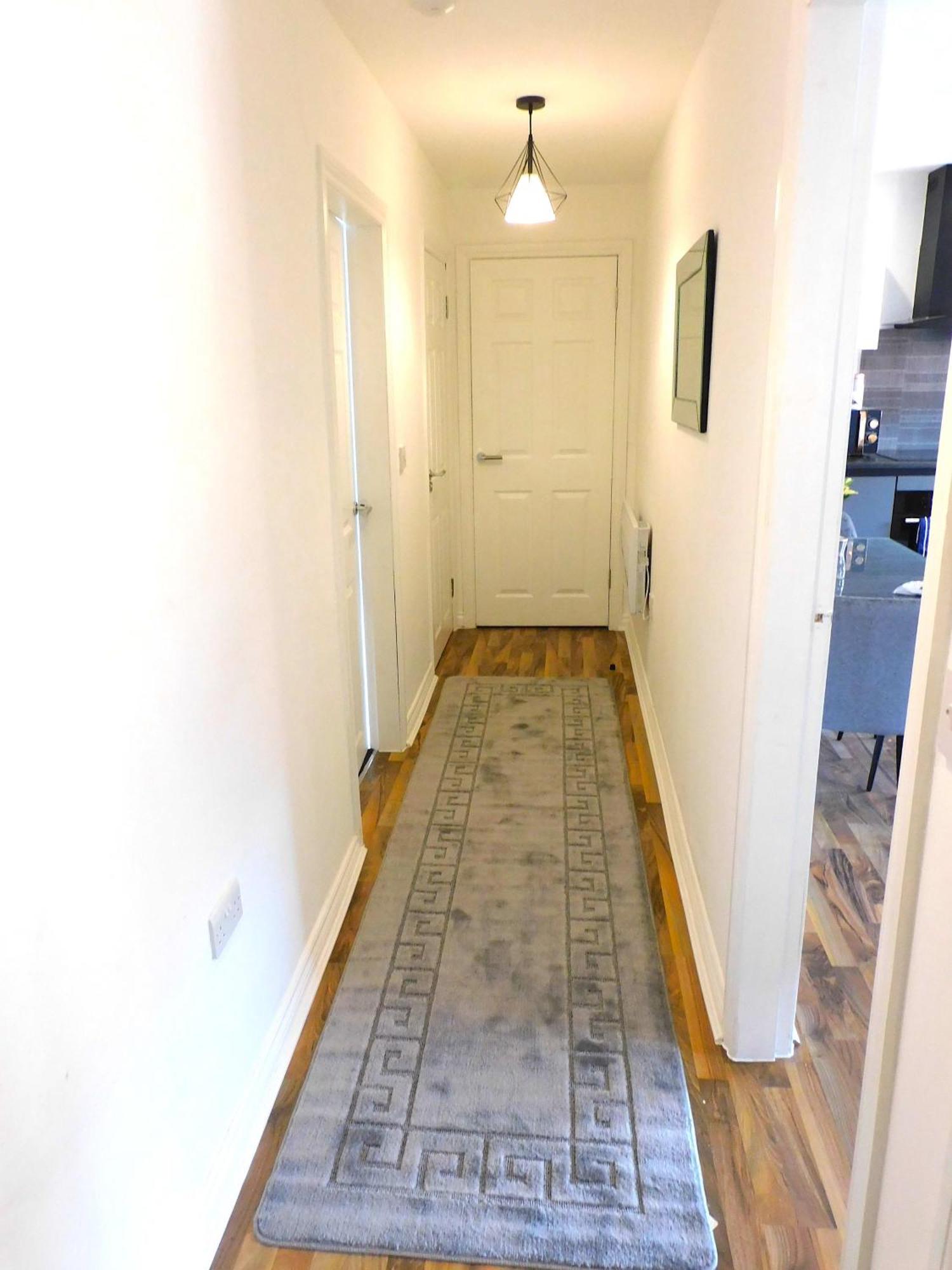 Newly Refurbished 1 Bed Apt In Hamilton Close To Station And Local Amenities Kültér fotó